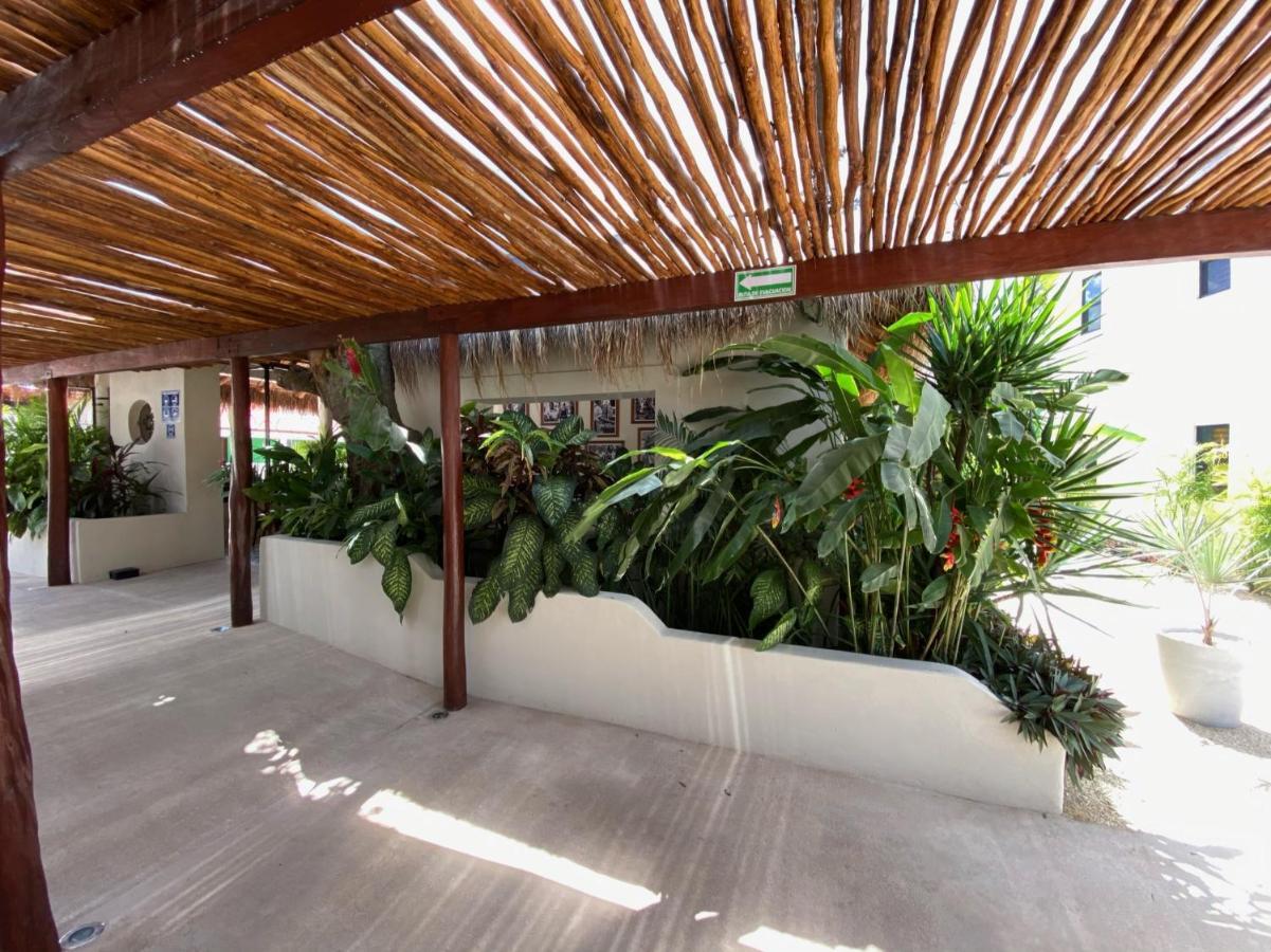 Hotel Blue Palm Bacalar Esterno foto