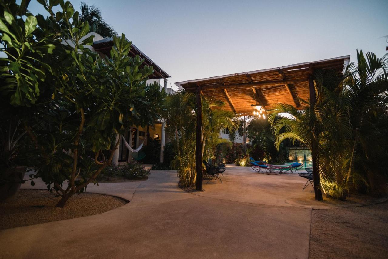Hotel Blue Palm Bacalar Esterno foto